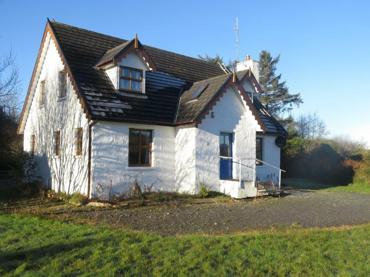 Letterfrack Farm Cottage In Village On A Farm Beside Connemara National Park Экстерьер фото